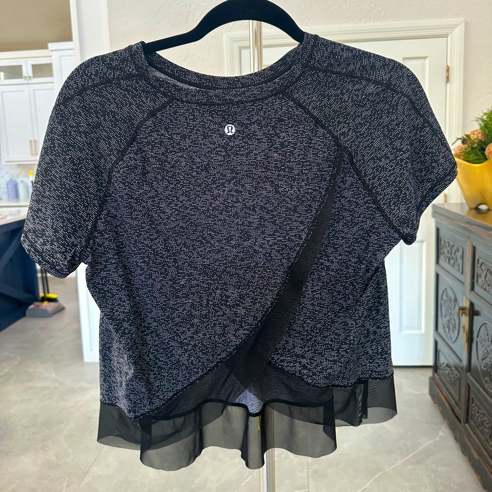 Lululemon Quick Pace Short Sleeve Sz 8 Soundwave White Black/ Black Top